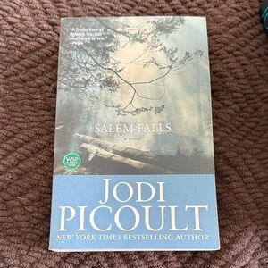 Salem Falls by Jodi Picoult Paperback